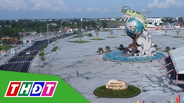 Cận cảnh biểu tượng con tôm 22 tỷ đồng ở Cà Mau | THDT