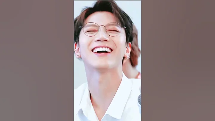 Look at you, now look at him 😌 #Kpop#TEN#NCTTEN#shorts#kpopedit#NCT#wayvten