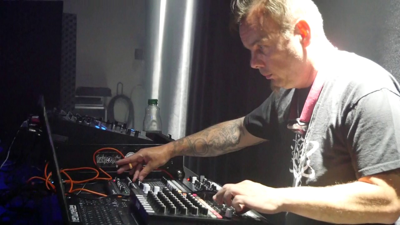 SAGSAG23 / DUB NIGHT / 08 04 2017 à 01h30