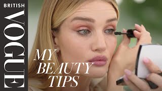 Rosie Huntington-Whiteley's Guide to Metallic Eye Make-Up | My Beauty Tips | British Vogue screenshot 1