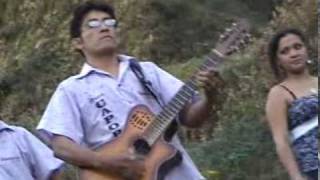 Video thumbnail of "los diamantes del norte - Real y Medio"