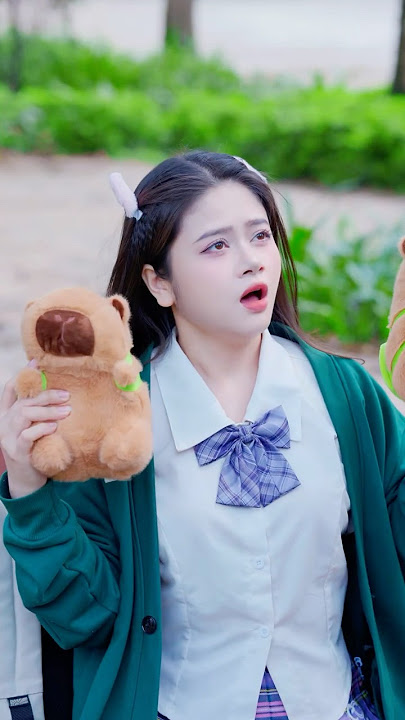 Stole the Wrong Capybara?! 😬🧸 #lilymeow #lilymiumiu  #couplegoals #schoolcrush #schooldrama