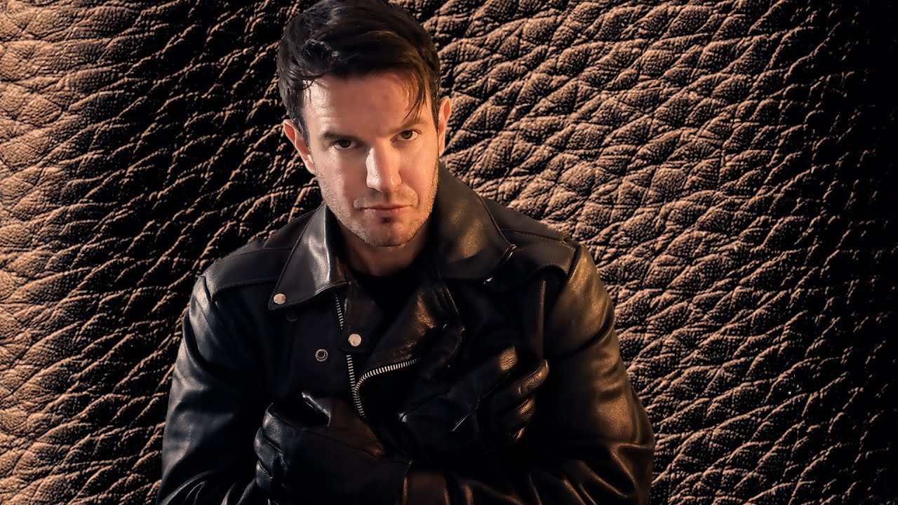 ASMR - Leather Sounds - No Talking