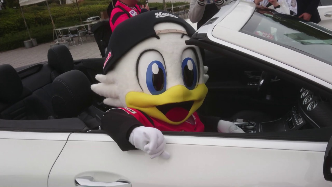 ズーちゃんメルセデスに乗り込む♪ #可愛すぎてヤバい - YouTube