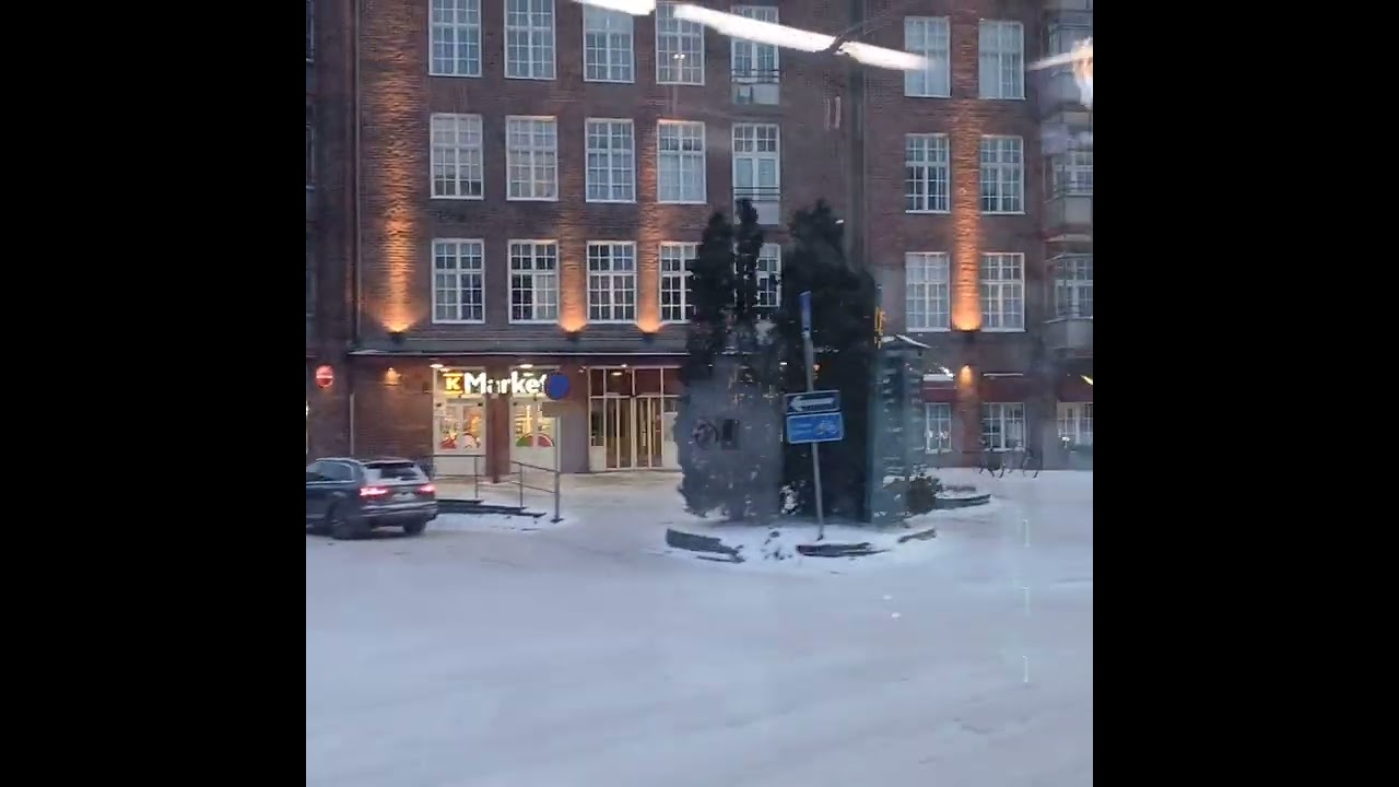 Bussimatka (nro 220) Kylpylähotelli Caribian edestä Turun Kauppatorille, ei puhetta