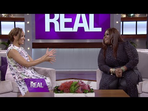 Raven Goodwin Dishes on 'Being Mary Jane' Set Life - YouTube