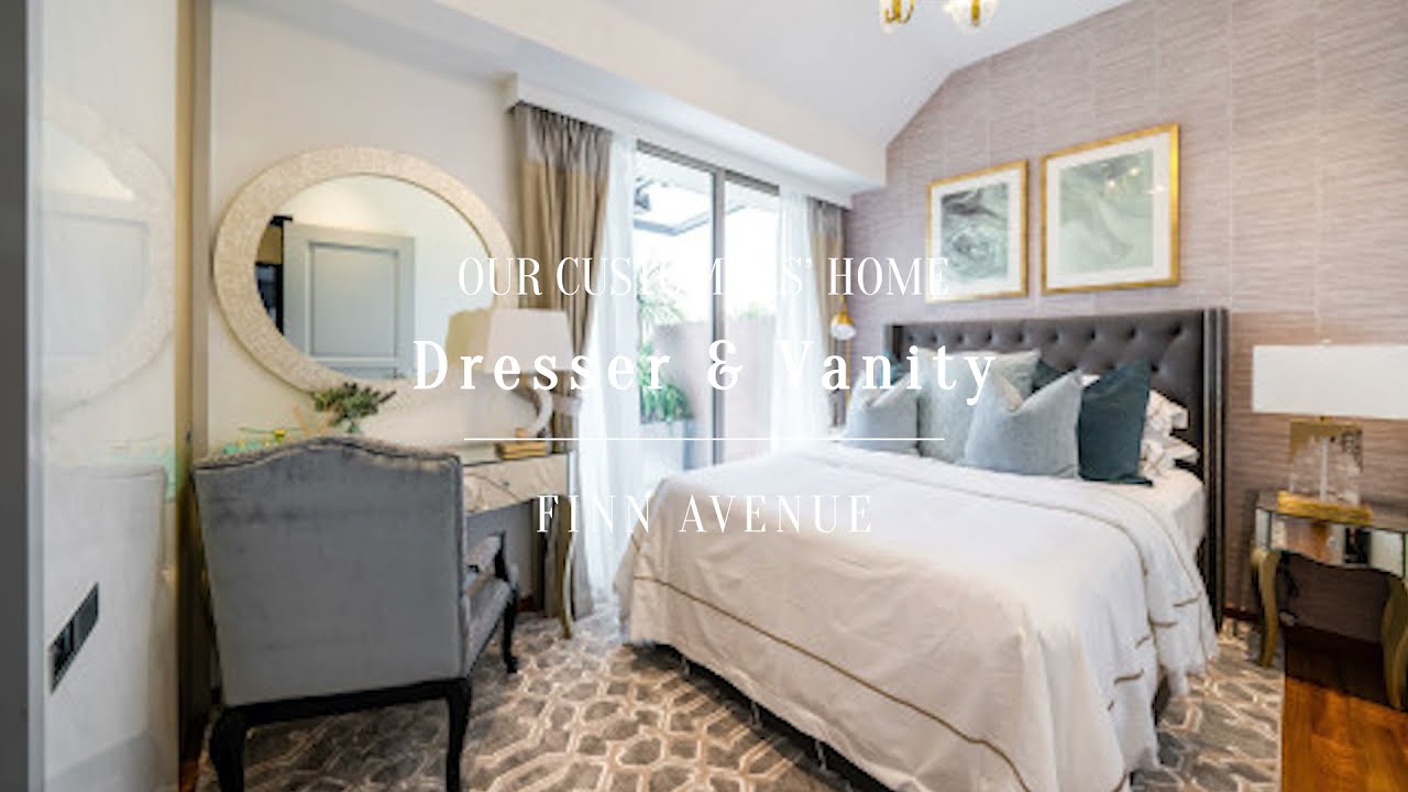 Spotted! A 'MUST-HAVE' Modern Mirrored Vanity Dresser!