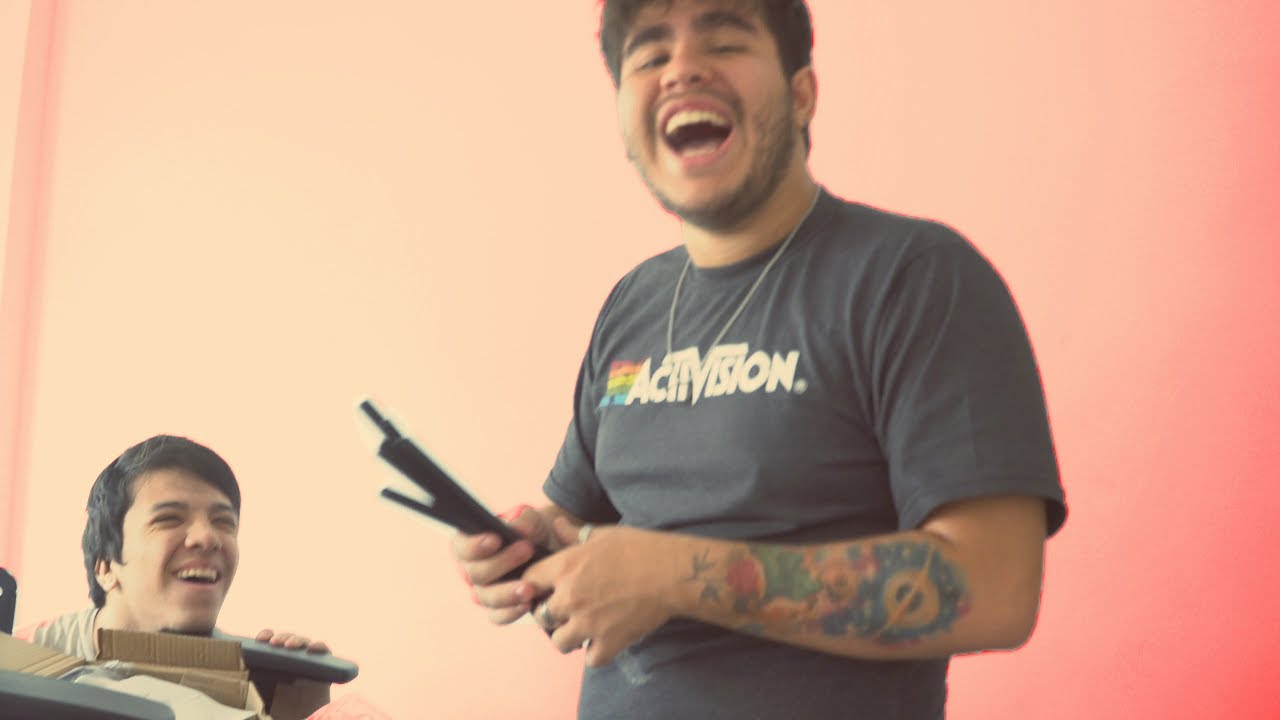 O CALANGO TEM UMA MANIA ESTRANHA