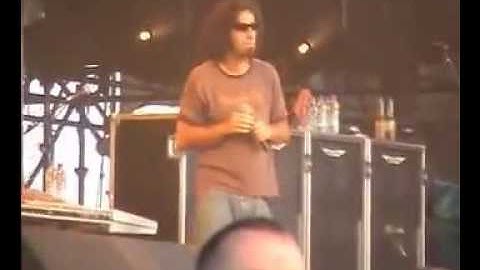 System of a Down Chick N Stu live at reading festival 2003 (Handcam)