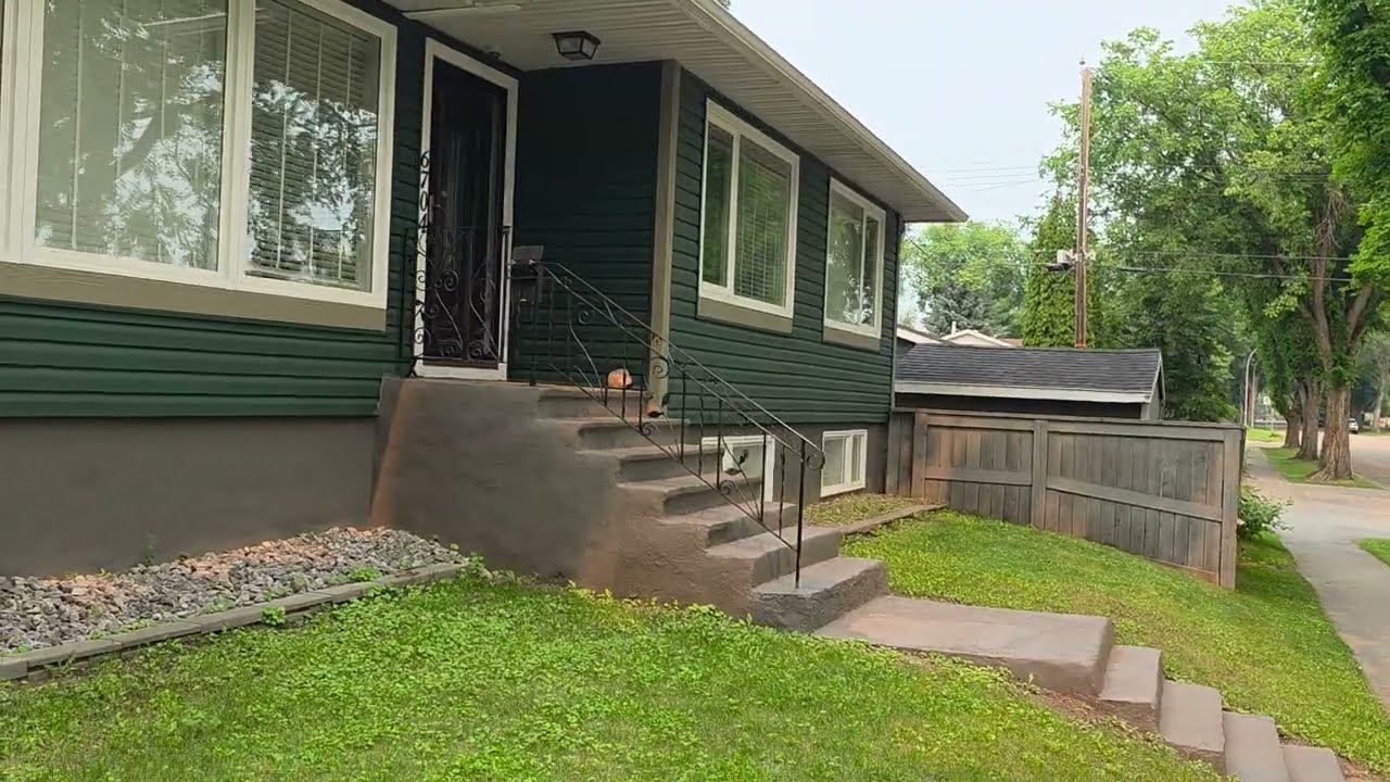 Home Exterior, Front Yard and Neighborhood - Edmonton Home for Sale