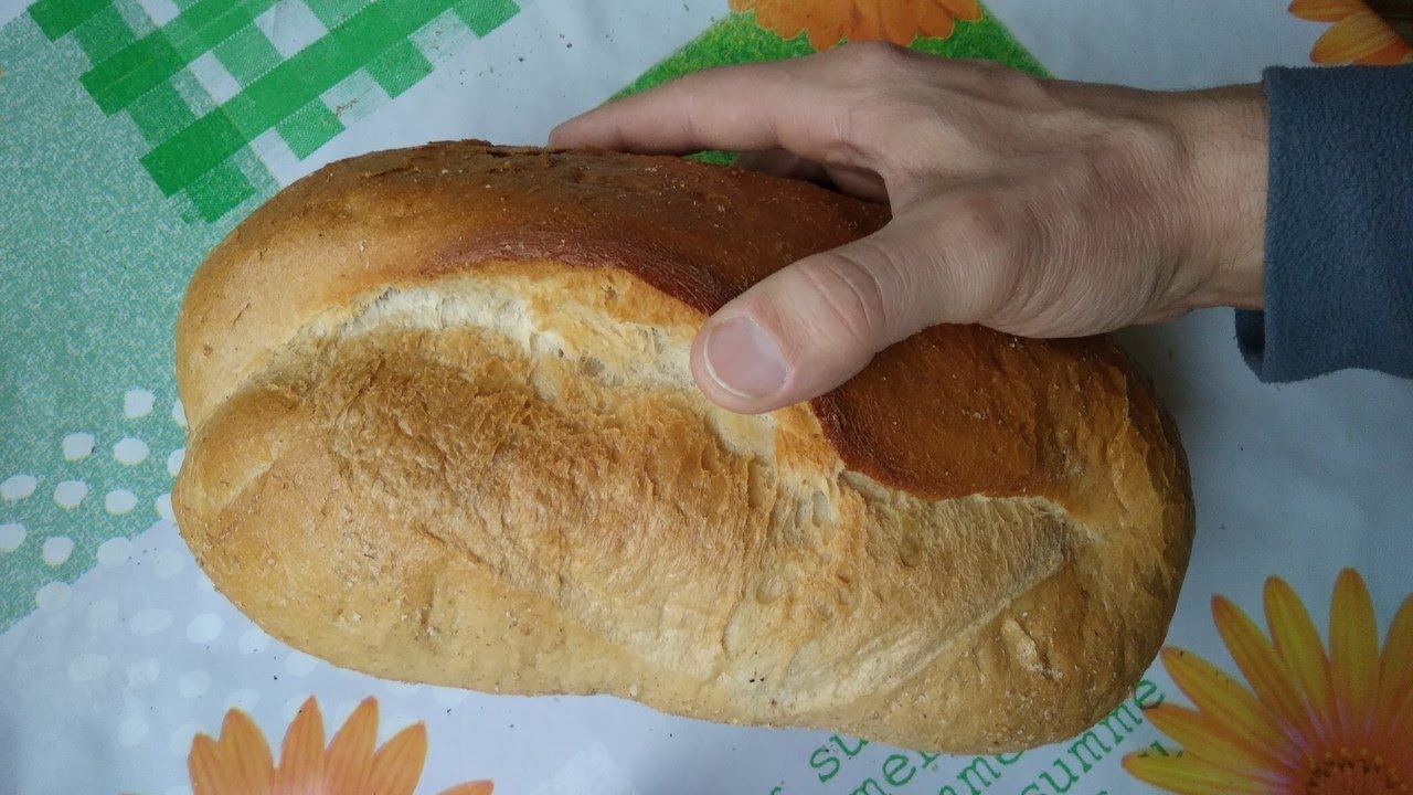 Почему трескается хлеб. Ошибки хлеба на закваске. Дефекты при выпечке ржаного хлеба на закваске. Хлеб упал. Треснуло тесто при выпечке.