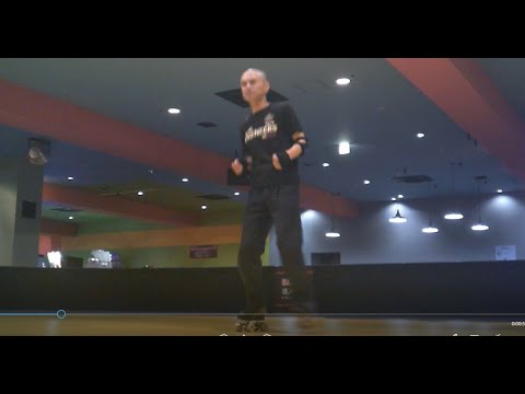 足を横に出して戻す(Put Foot Sideways Back)！ローラーダンス(roller dance)[練習中]