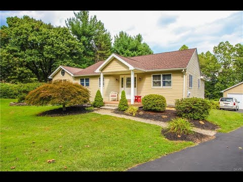 5749 Robin LN, Upper Saucon Twp, PA home video tour