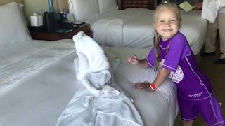 Алиса показывает как сделать крокодила ! how to make figure of towels for children ! Алиса показывает как сделать крокодила ! how to make figure of towels for children !