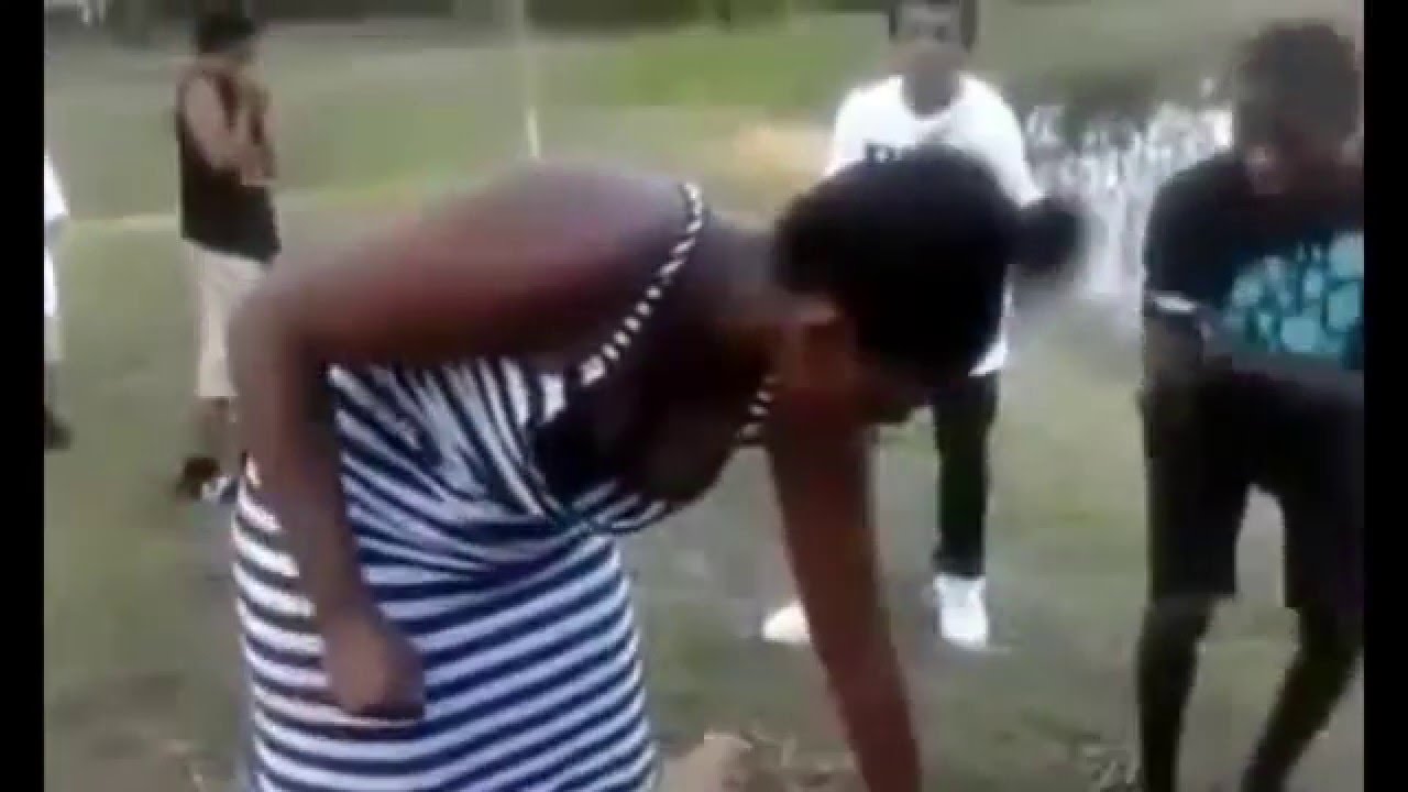 Girl Gets Jumped After Talking Trash [Warning Very Graphic]