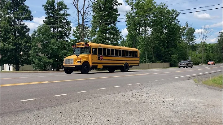 2007 Thomas FS65 Fly-By