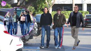 Jennifer Garner Spent A Warm, Relaxed Stroll With Fin Affleck, And A Friend In A Seemingly Intimate