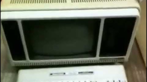 1983 RadioShack TRS-80 Model 4P Computer