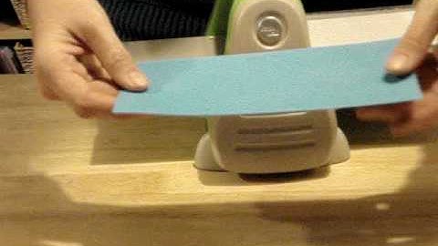 How to use a QuicKutz Revolution 4x8 alphabet die in a Cuttlebug Machine