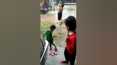 Mandi hujan