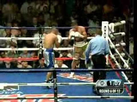 Juan Manuel Lopez vs Orlando Salido Part 2/2