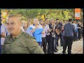 صب القهيوة ودور الفنجاني شوف السحجة صب القهيوة ودور الفنجاني شوف السحجة