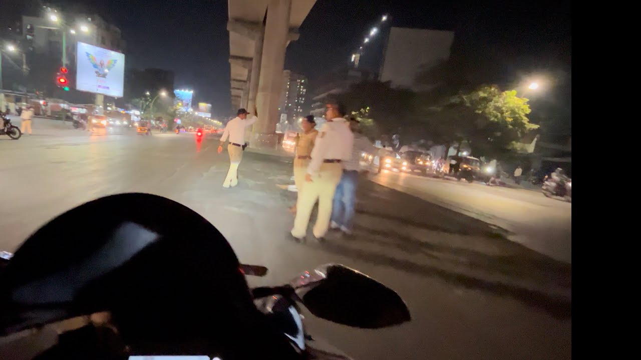 Cops everywhere😰Thane to Fountain hotel in 13 minutes 😎😎traffic ride