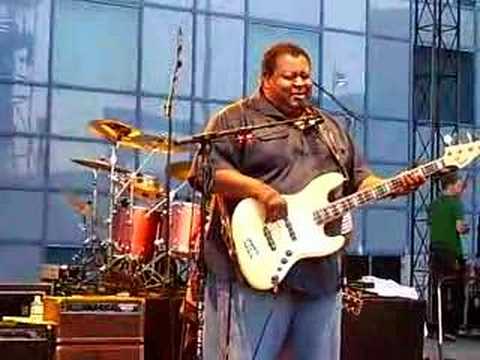 Ben Harper's Juan Nelson sings I got a Woman