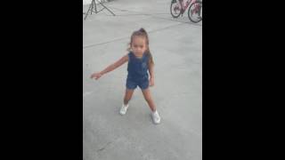 4 Year Old Gets Down To Rappers Delight