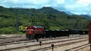 [HD] The Taiwan TRA shunting engine GM EMD G22U R100 R118 at Taitung Station