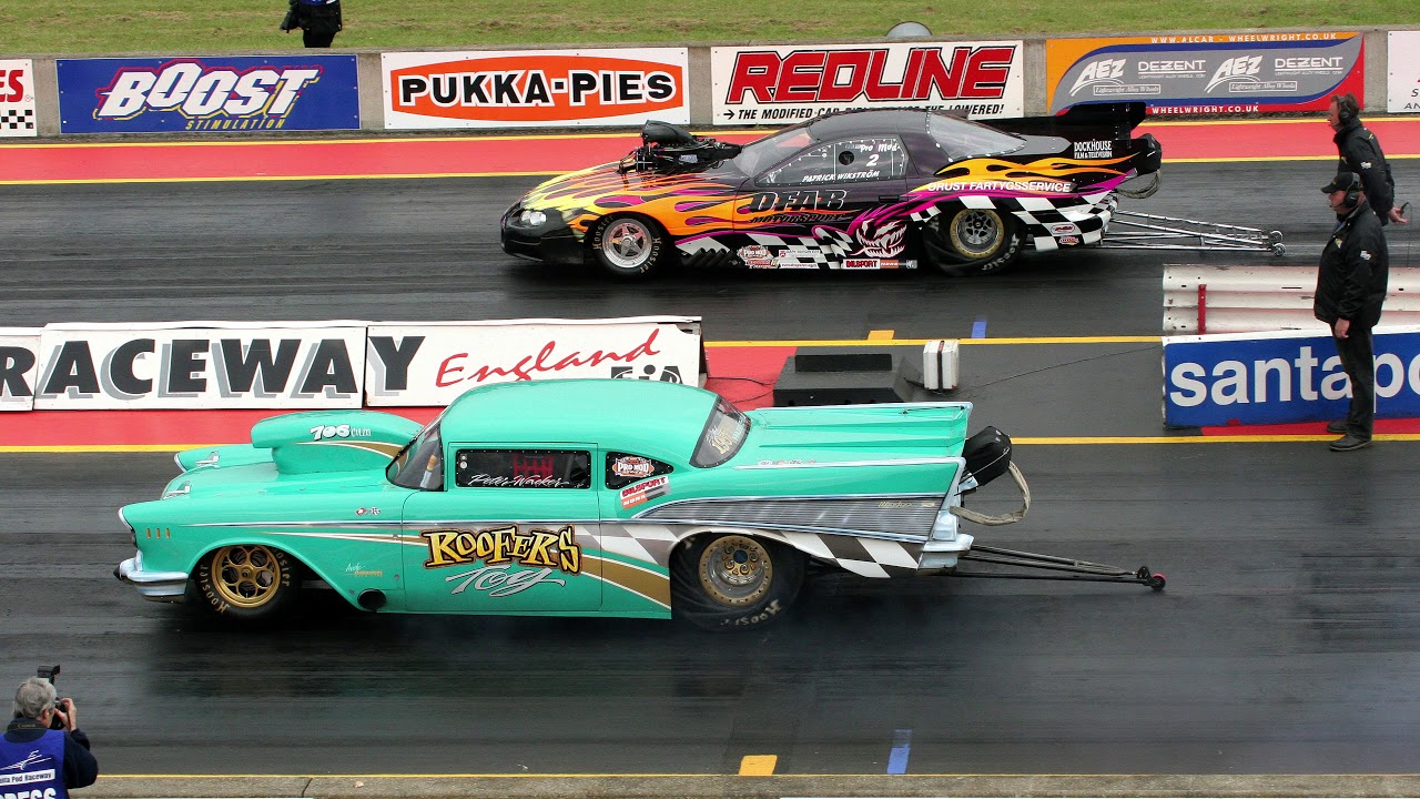 Two minutes of drag racing - YouTube
