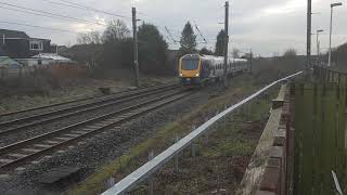 (HD) Northern 195110 passing Euxton Balshaw Lane northbound to Preston 18/1/2019