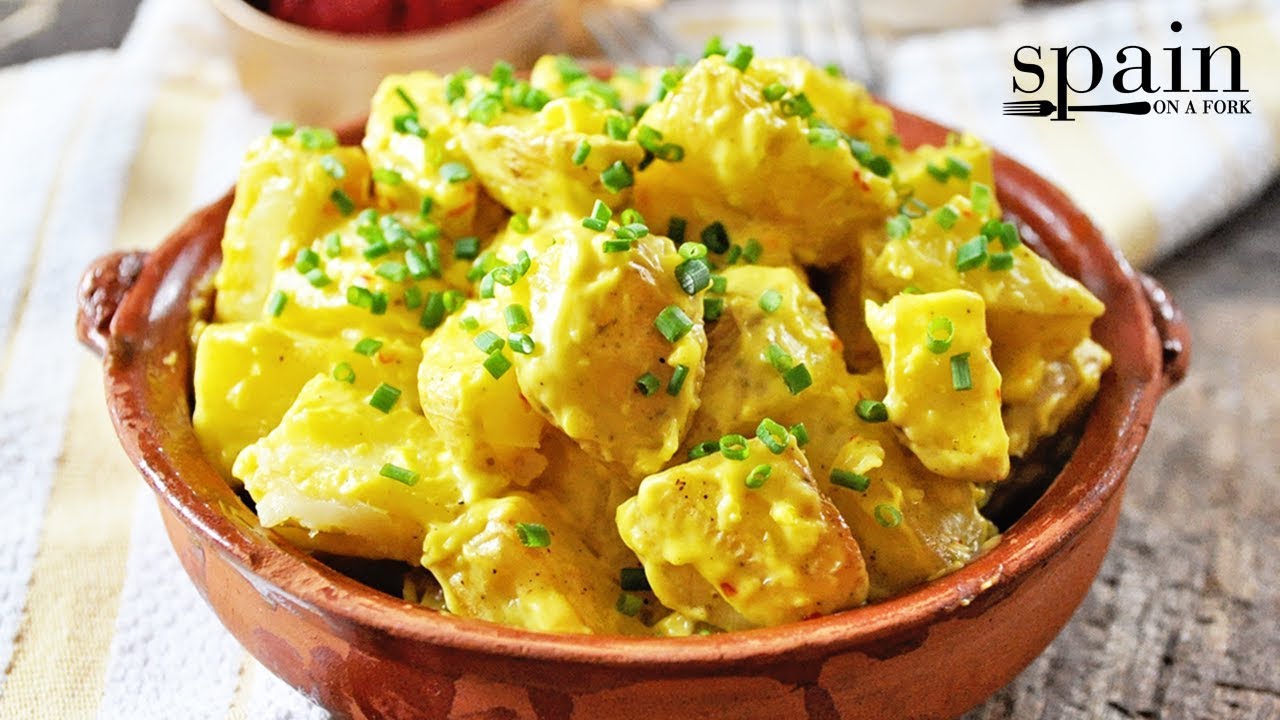Roasted Spanish Potatoes with Saffron Garlic Mayonnaise | Spain on a Fork