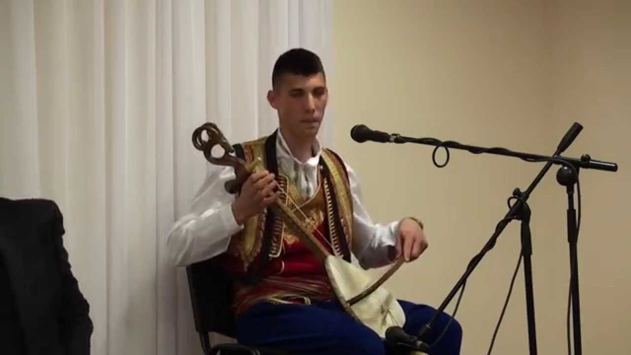 Gusle Maksim Vojvodić-Osveta Andjelije Vojvodić