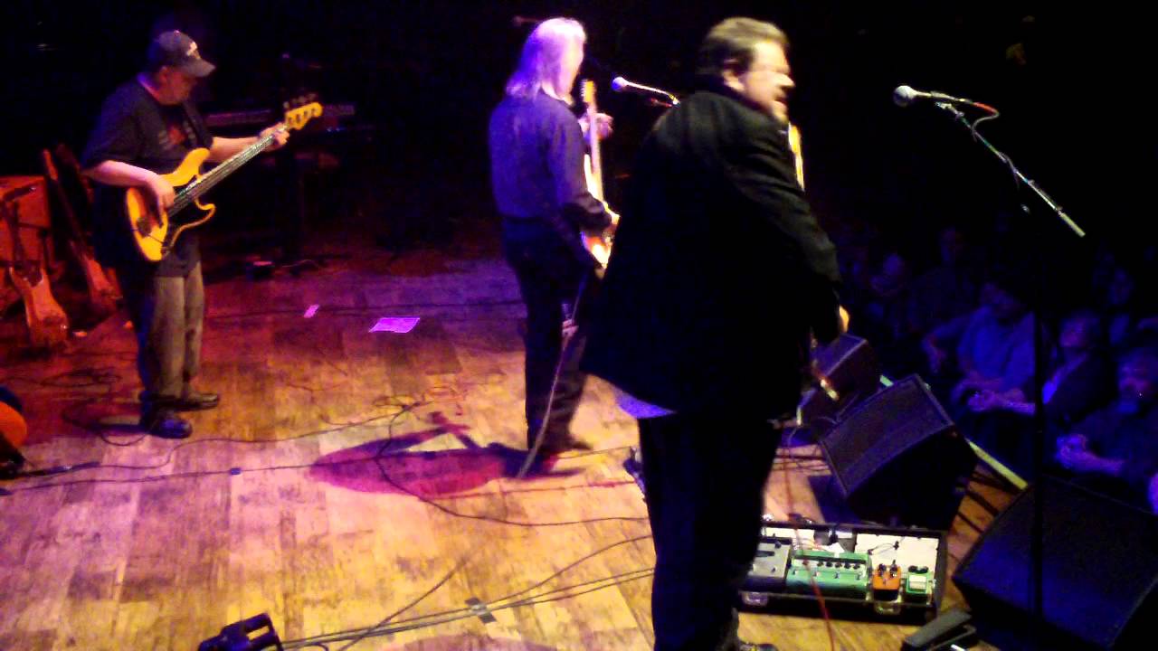 SRV - Texas Flood/Pride And Joy featuring Max Baker