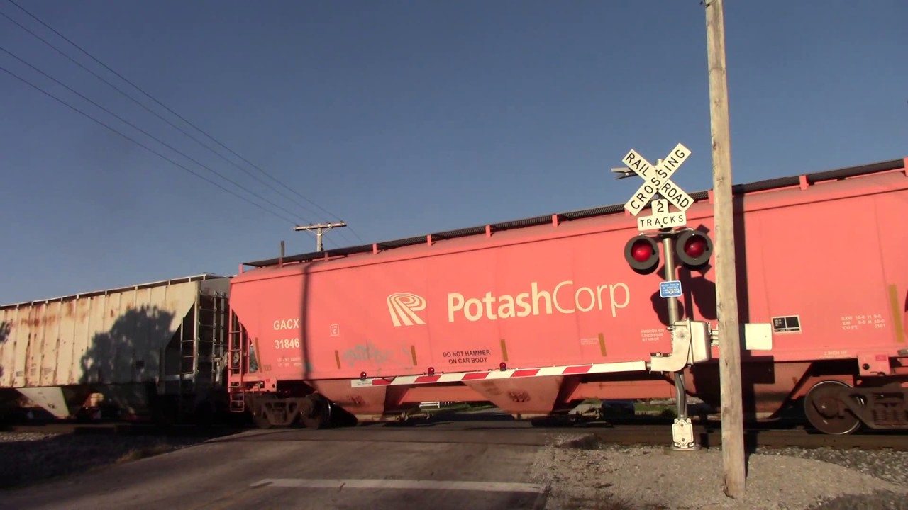 County Road 34 Grade Crossing (Flat Rock, OH) 5/8/17 bnsf 5729