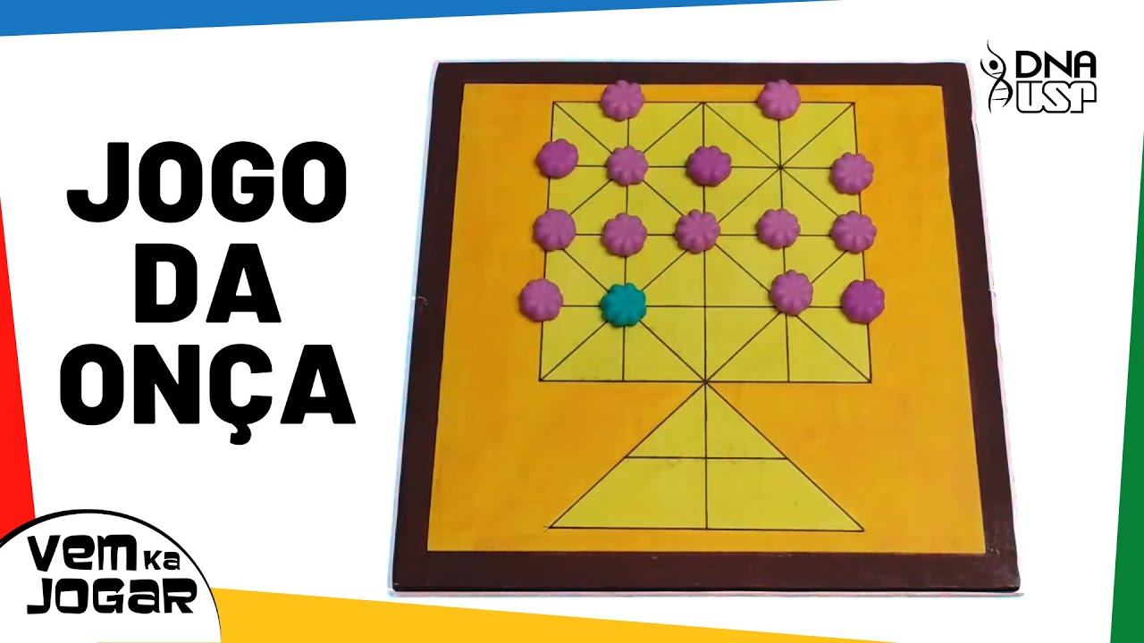 Conjunto de jogos de mesa, amigos jogando dominó e xadrez, um