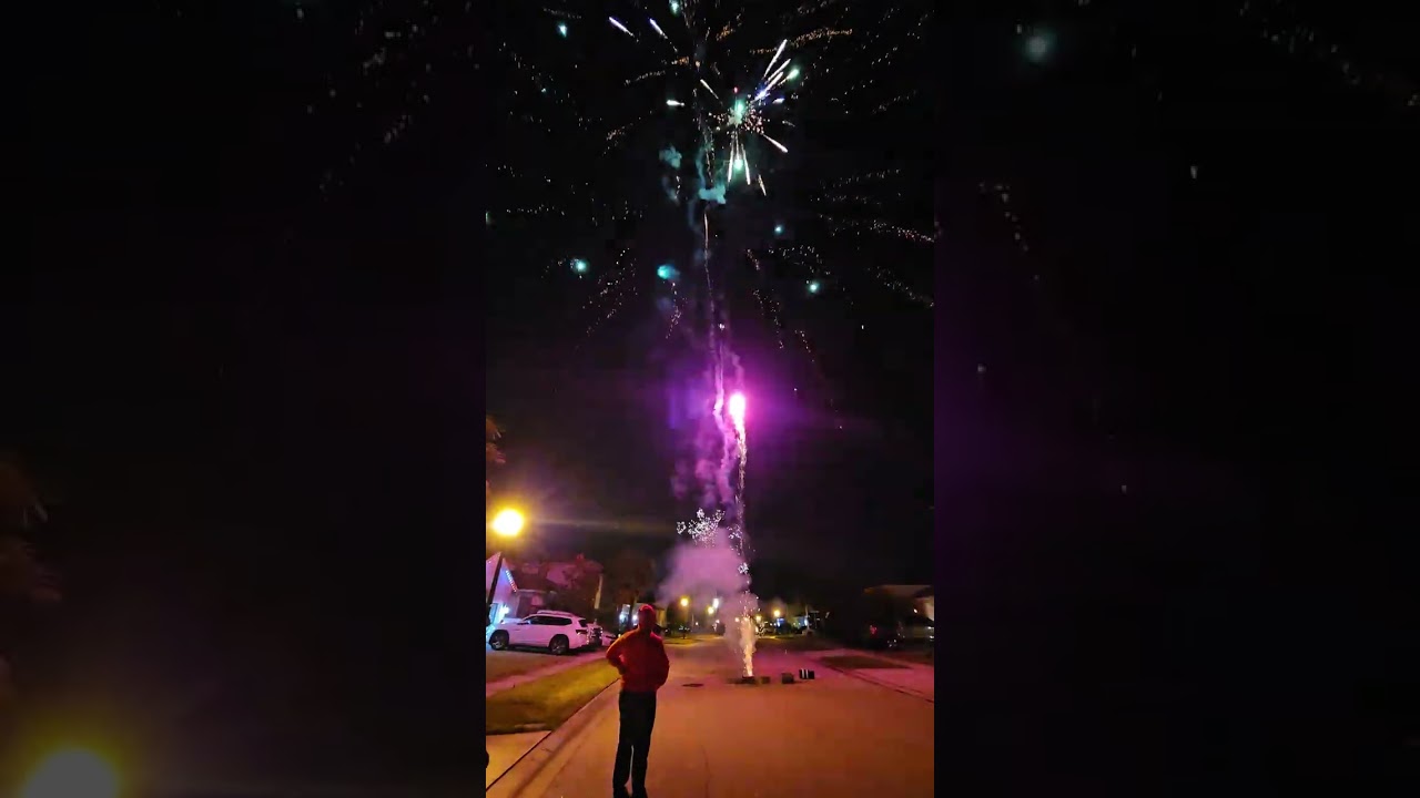 Despedida de año del 2025, Fireworks 