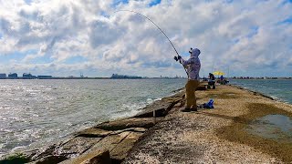 NEW 10K setup put to work! BIG fish action: Surfside Jetty (S6 E69)