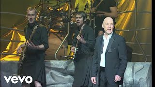 Video voorbeeld van "Celtic Thunder - I'm Gonna Be (500 Miles) (Live From Ontario / 2009) ft. George Donaldson"