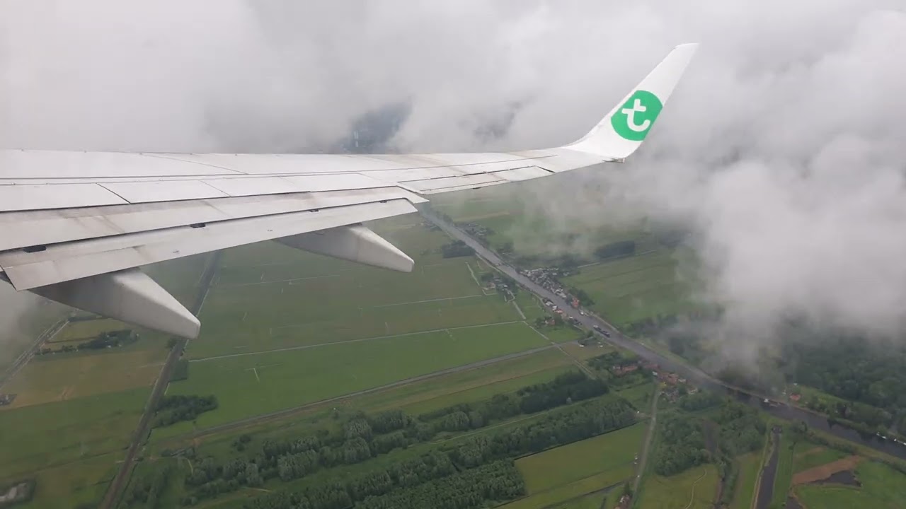 Take Off Transavia, Rotterdam Airport - Las Palmas juni 2022.. Regen en harde wind, dus turbulent!!