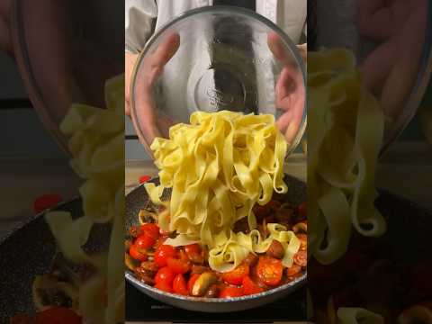 ФЕТУЧИНИ С КОЛБАСКАМИ #рецепты