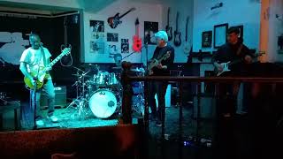 ALFIE goes BOSS mode on this BRUCE SPRINGSTEEN cover - Dancing in the dark
