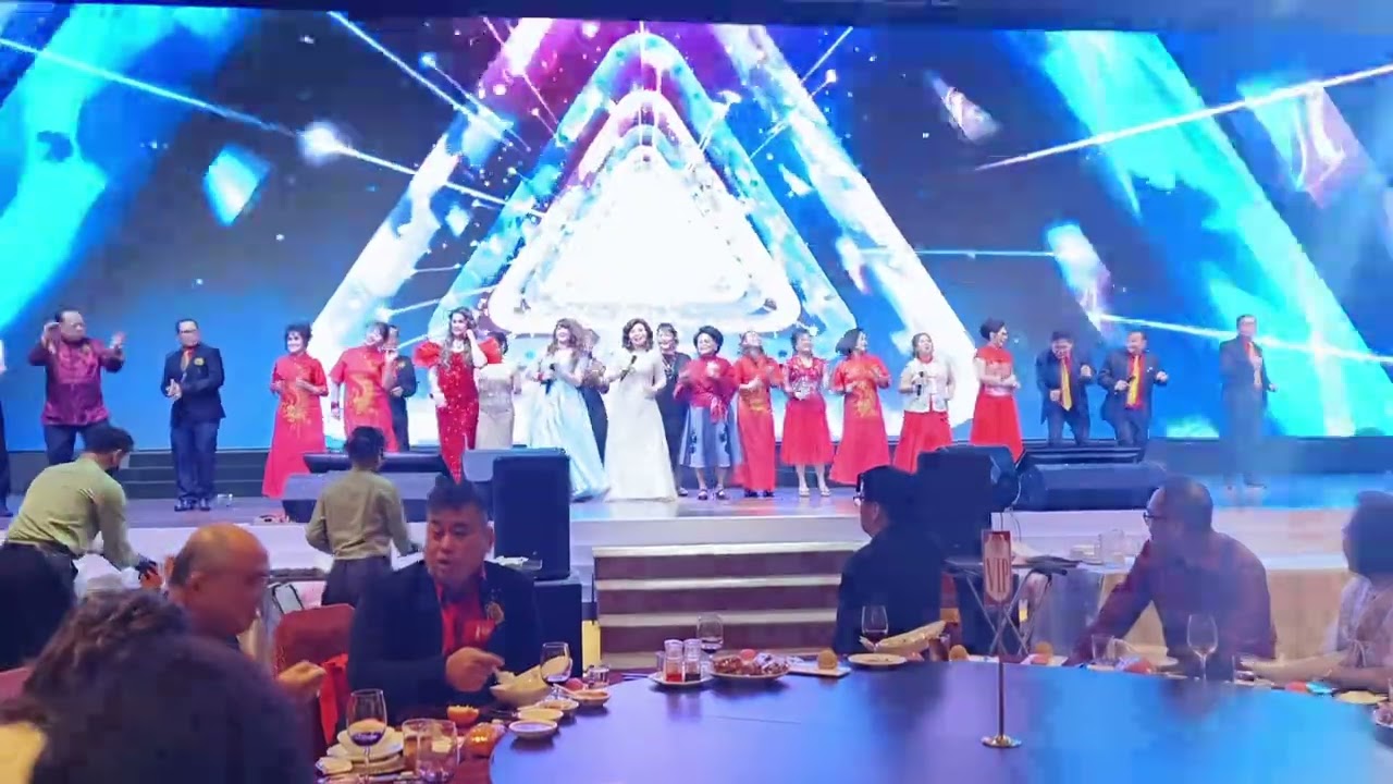 Maria Zheng isi acara party bersama Marga Zheng 