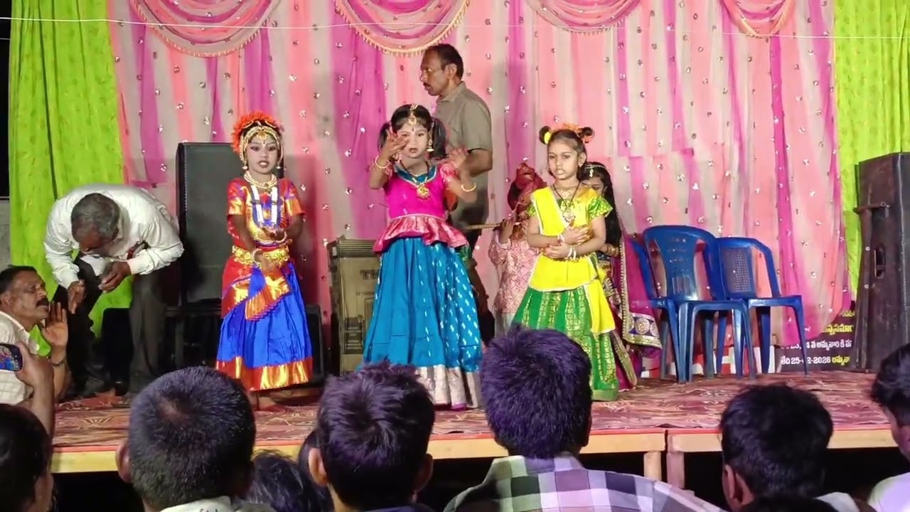 కృష్ణుడ్ని ఆరాధిస్తున్న గోపికలు|Jaya janardana #krishna #song #dance #kuchipudi #trend|plz subscribe