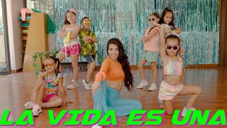 La vida es una  de Karol G  by Melizza Rodríguez #karolg  #dancekidssongs #dance #kids Resimi
