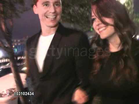 Kat Dennings and Tom Hiddleston at Comic Con - YouTube