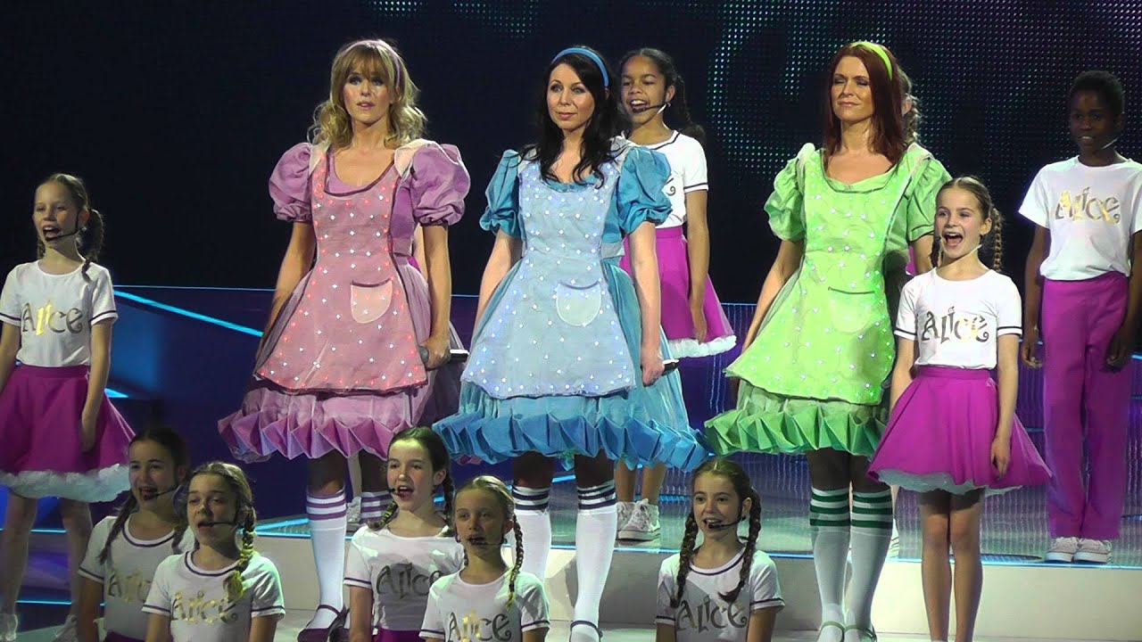 K3- Alice in wonderland sportpaleis 4