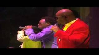 Naturally 7 - Say You Love Me [Live at Madison Square Garden]