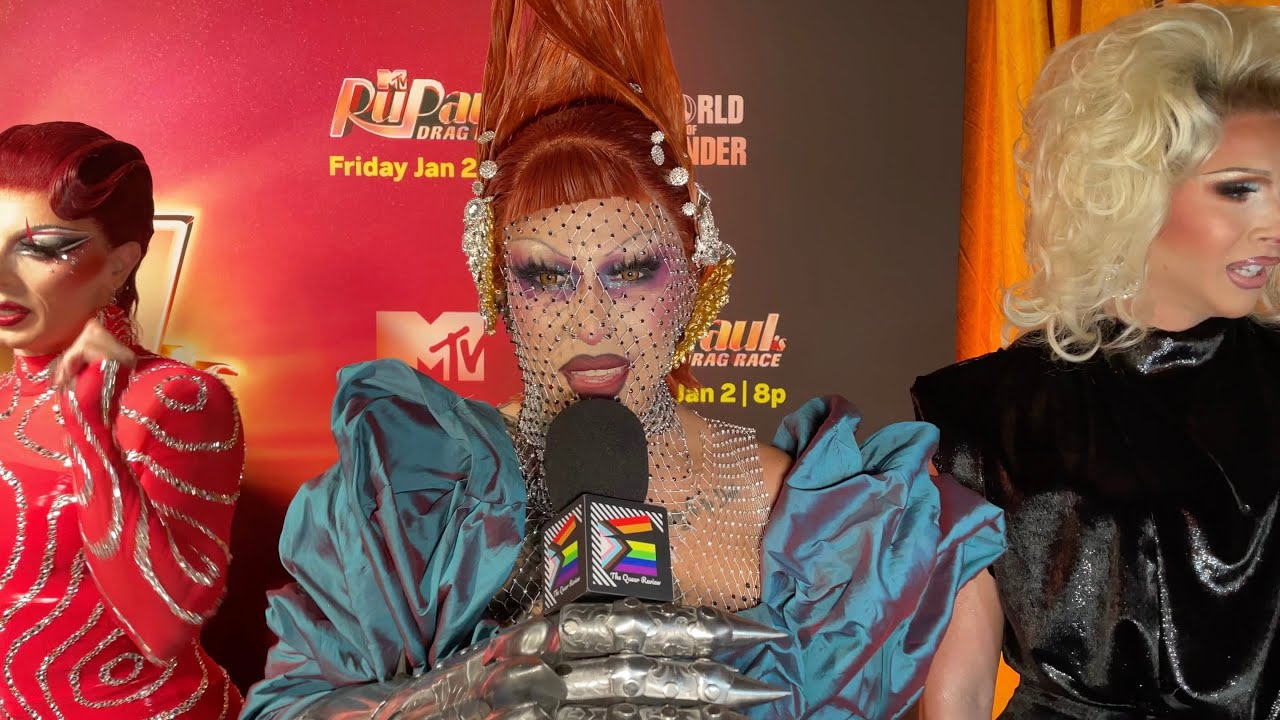 Участница 18-го сезона RuPaul's Drag Race Дискорд Аддамс на красной дорожке премьеры в Нью-Йорке ...
